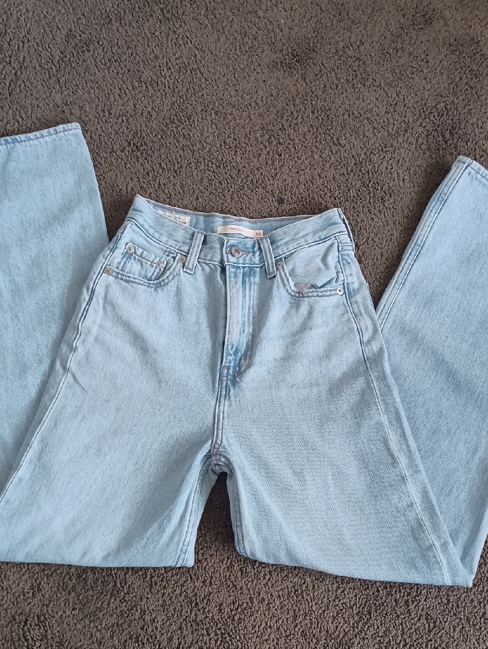 Levi's Light Blue High-Rise Straight JeansLevi's Premium high-rise jeans in a li